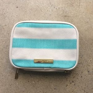 Tartan + Twine makeup bag